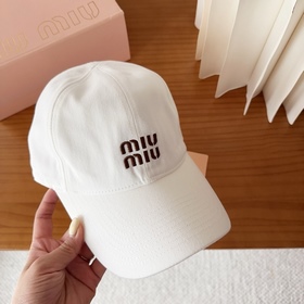 Новая осенне-зимняя бейсболка Miu： под