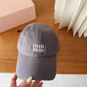 Новая осенне-зимняя бейсболка Miu： под