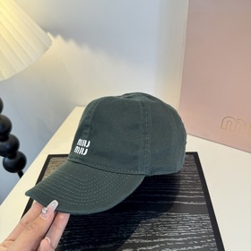 Оригинальные бейсболки Miu из новой ве