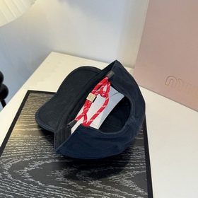 Оригинальные бейсболки Miu из новой ве