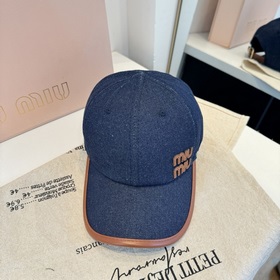 Оригинальные бейсболки Miu из новой ве