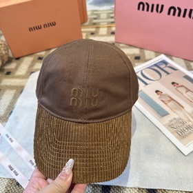 Мью-Мью (Miu) — оригинальная бейсболка