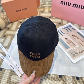 Мью-Мью (Miu) — оригинальная бейсболка