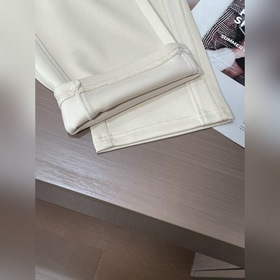 Miu, весна-лето 2026： новейшие брюки в