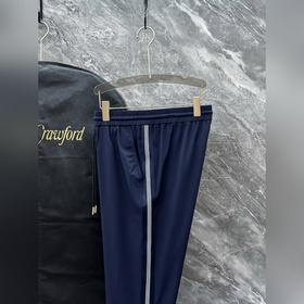Новинка MIUMIU 2026 года. Модель из им