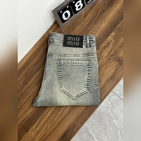 Эксклюзивная новинка от Miu： модные дж