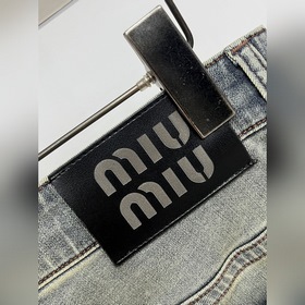 Эксклюзивная новинка от Miu： модные дж