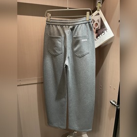 Новые модели брюк в стиле кэжуал от Mi