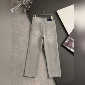MIUMIU представляет новую коллекцию му