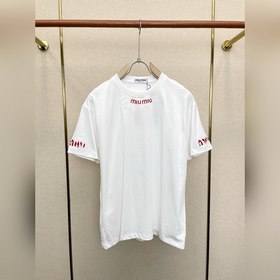 Miumiu — новая модель мужской повседне