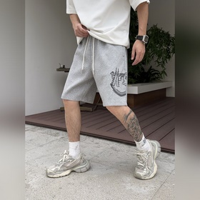 Moncler  С тремя логотипами Новая мо