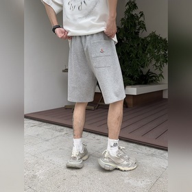 Moncler  С тремя логотипами Новая мо