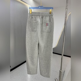 Классические спортивные штаны с прямым
