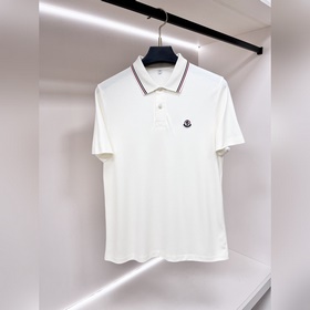 Новинка весенней коллекции Moncler： фу