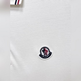 Новинка весенней коллекции Moncler： фу