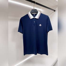 Новинка весенней коллекции Moncler： фу