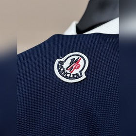 Новинка весенней коллекции Moncler： фу