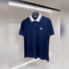 Новинка весенней коллекции Moncler： фу