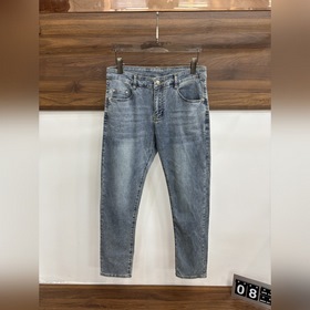 Эксклюзивная новинка от Moncler — модн