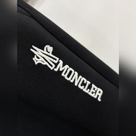 Новинка Moncler весна-лето 2026 года —