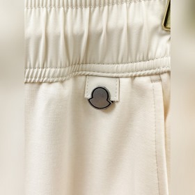 MONCLER — новые весенне-летние брюки 2