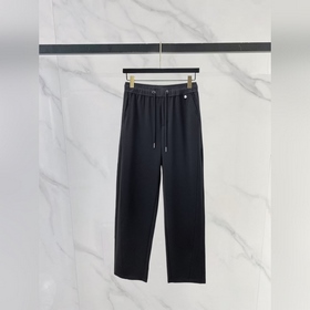 MONCLER — новые весенне-летние брюки 2