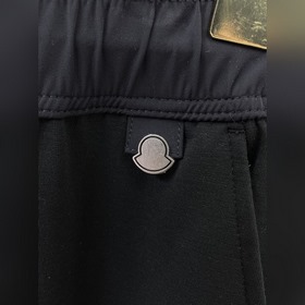 MONCLER — новые весенне-летние брюки 2