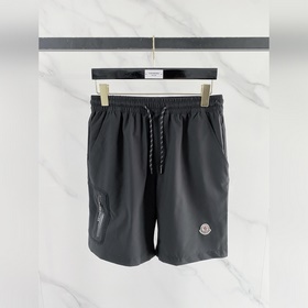 Moncler   Товары высшего качества