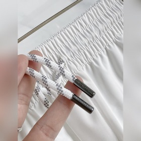 Moncler   Товары высшего качества 