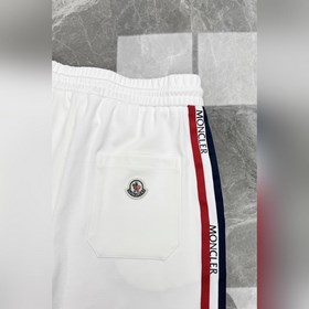 Цена рубашки — 2500, цена брюк — 2300.