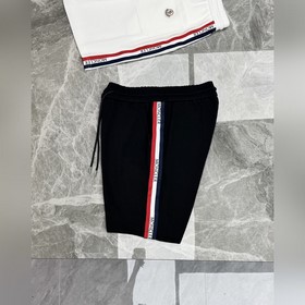 Цена рубашки — 2500, цена брюк — 2300.