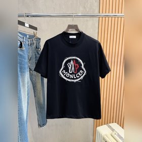 Moncler  С тремя логотипами Новая мо