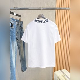 Moncler  С тремя логотипами Новая мо