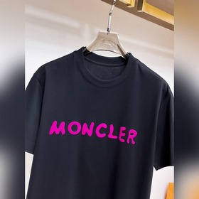 Moncler  С тремя логотипами Новая мо