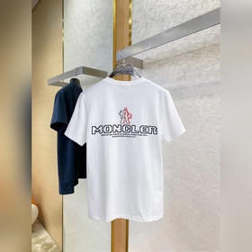 Moncler  С тремя логотипами Новая мо