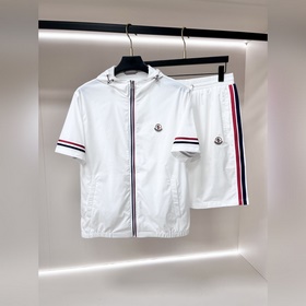 Новая весенняя коллекция Moncler： комп