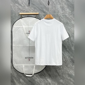 Moncler Новая коллекция весна-лето 20