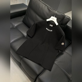 Moncler, новейшая коллекция лета 2026
