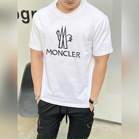 Эксклюзивная осенняя новинка от Moncle