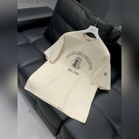 Moncler, новейшая коллекция лета 2026