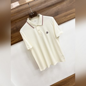 Новинка весенней коллекции Moncler： фу