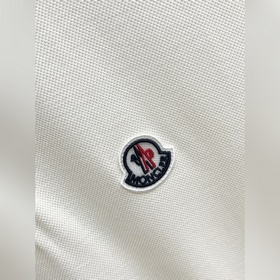 Новинка весенней коллекции Moncler： фу