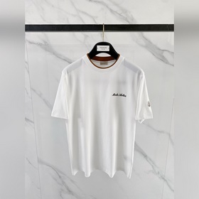 Moncler, новая коллекция 2026 года： фу