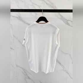 Moncler, новая коллекция 2026 года： фу