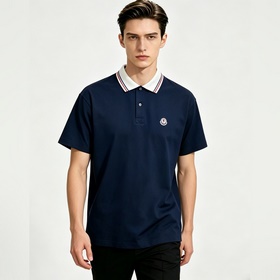 Новинка весенней коллекции Moncler： фу