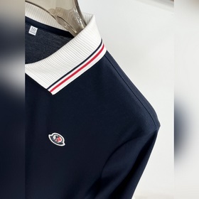 Новинка весенней коллекции Moncler： фу