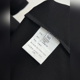 Новинка весенней коллекции Moncler： фу