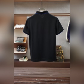 Moncler (M Family) — мужская модная де