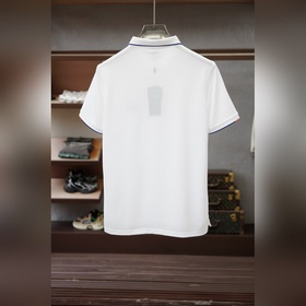 Moncler (M Family) — мужская модная де