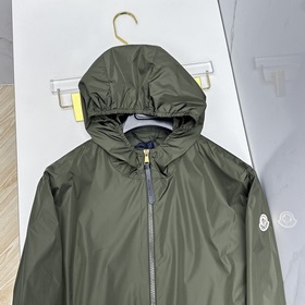 Moncler： новая коллекция весна-лето 20